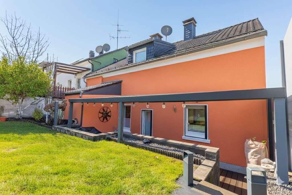 Thumbnail-Haus zum Kaufen in Hagen-Hohenlimburg 318.000,00 € 130 m²