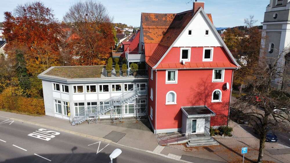 Thumbnail-Haus zum Kaufen in Lindenberg 2.100.000,00 € 820 m²