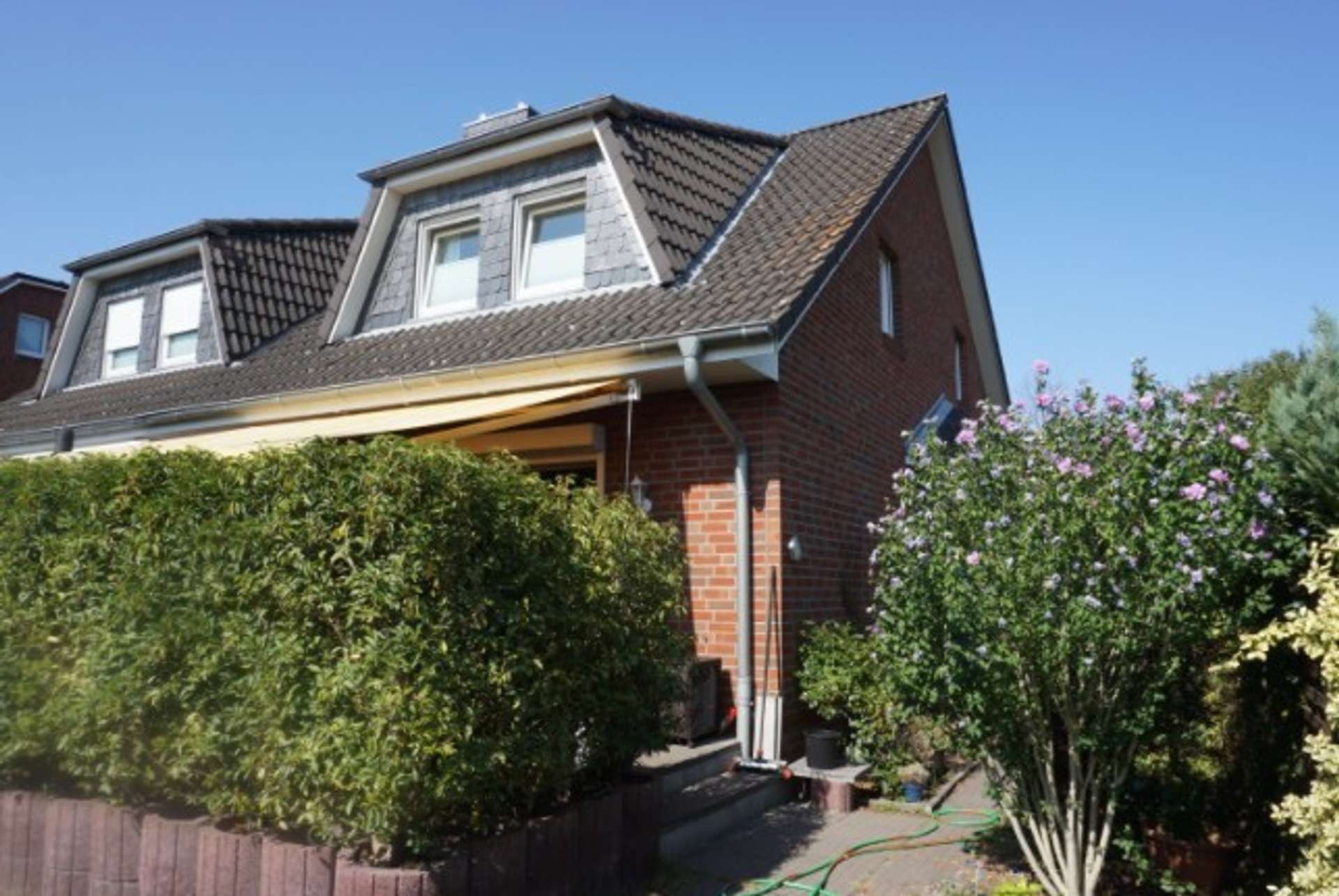 Thumbnail-Haus zum Kaufen in Norderstedt 435.000,00 € 92.36 m²