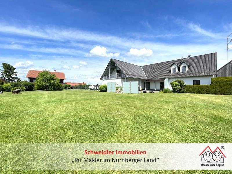 Thumbnail-Haus zum Kaufen in Neuhaus-Krottensee 680.000,00 € 251.62 m²