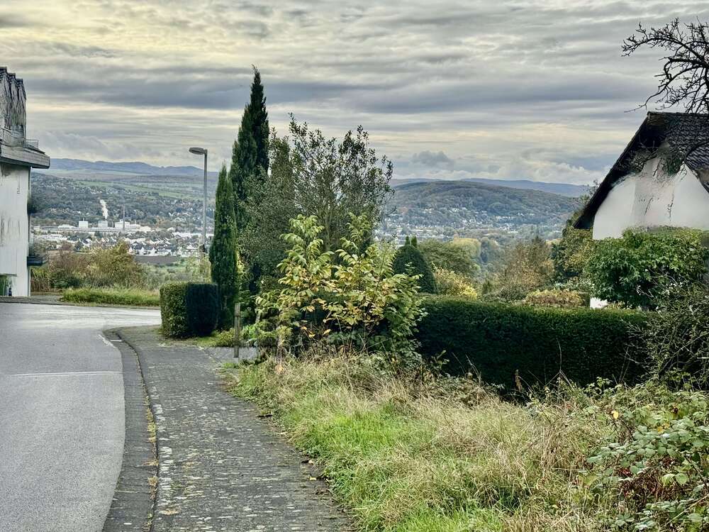 Thumbnail-Grundstück zu verkaufen in Dattenberg 162.140,00 € 737 m²