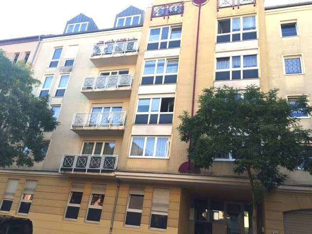 Thumbnail-Wohnung zum Mieten in Halle 700,00 € 77 m²