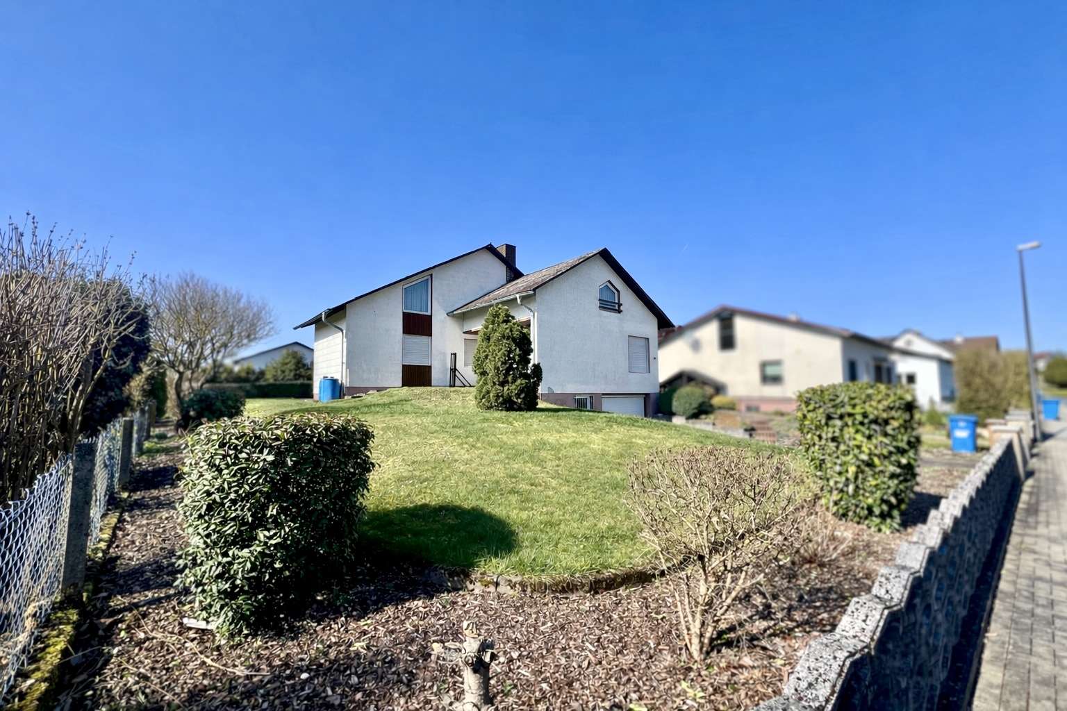 Thumbnail-Haus zum Kaufen in Löhnberg 395.000,00 € 216 m²