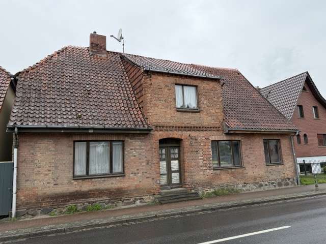 Thumbnail-Haus zum Kaufen in Hagenow 85.000,00 € 115 m²
