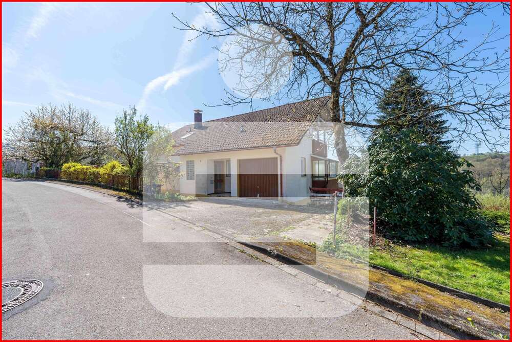 Thumbnail-Haus zum Kaufen in Wehr 420.000,00 € 194 m²