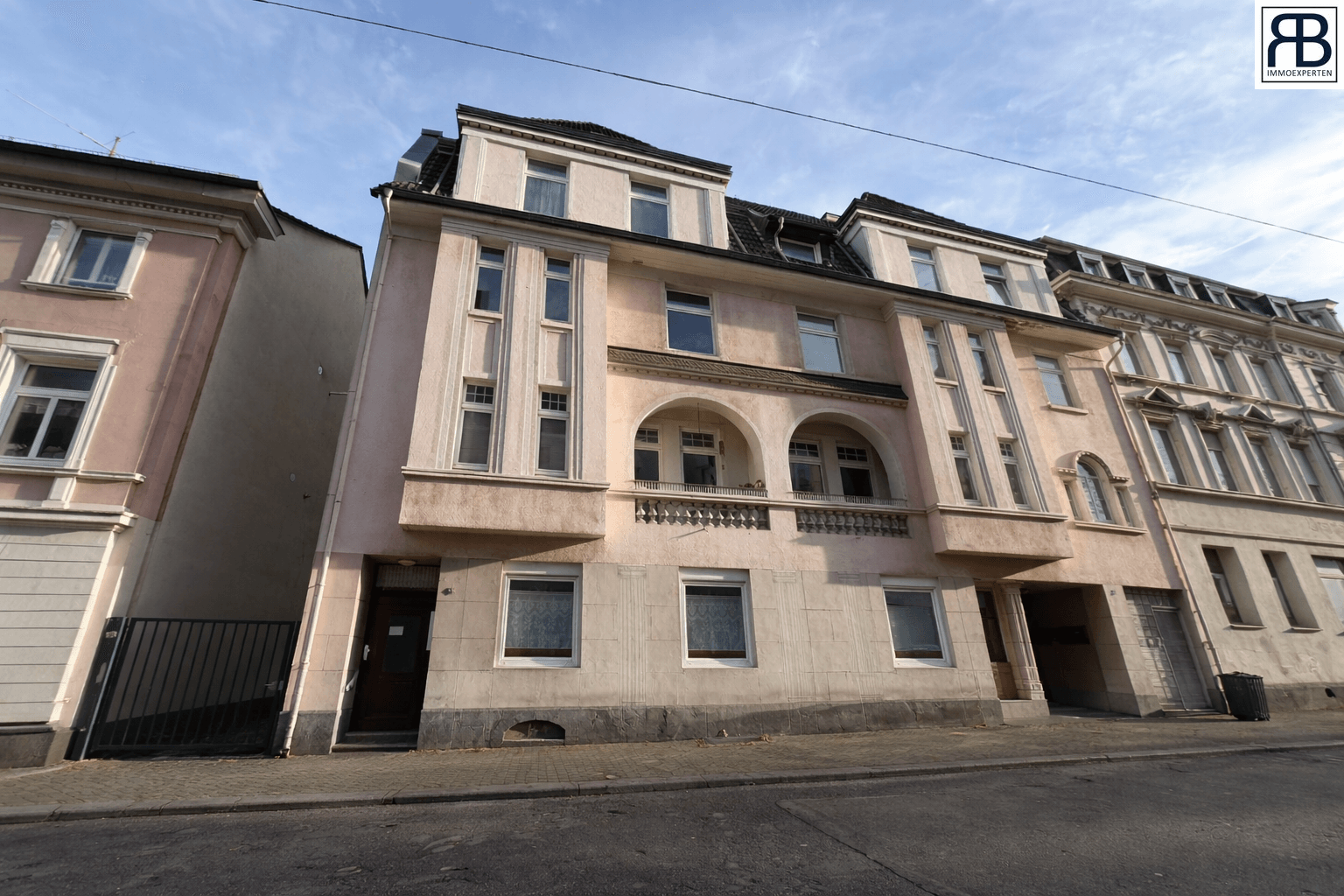 Thumbnail-Haus zum Kaufen in Schwelm 499.000,00 € 292 m²