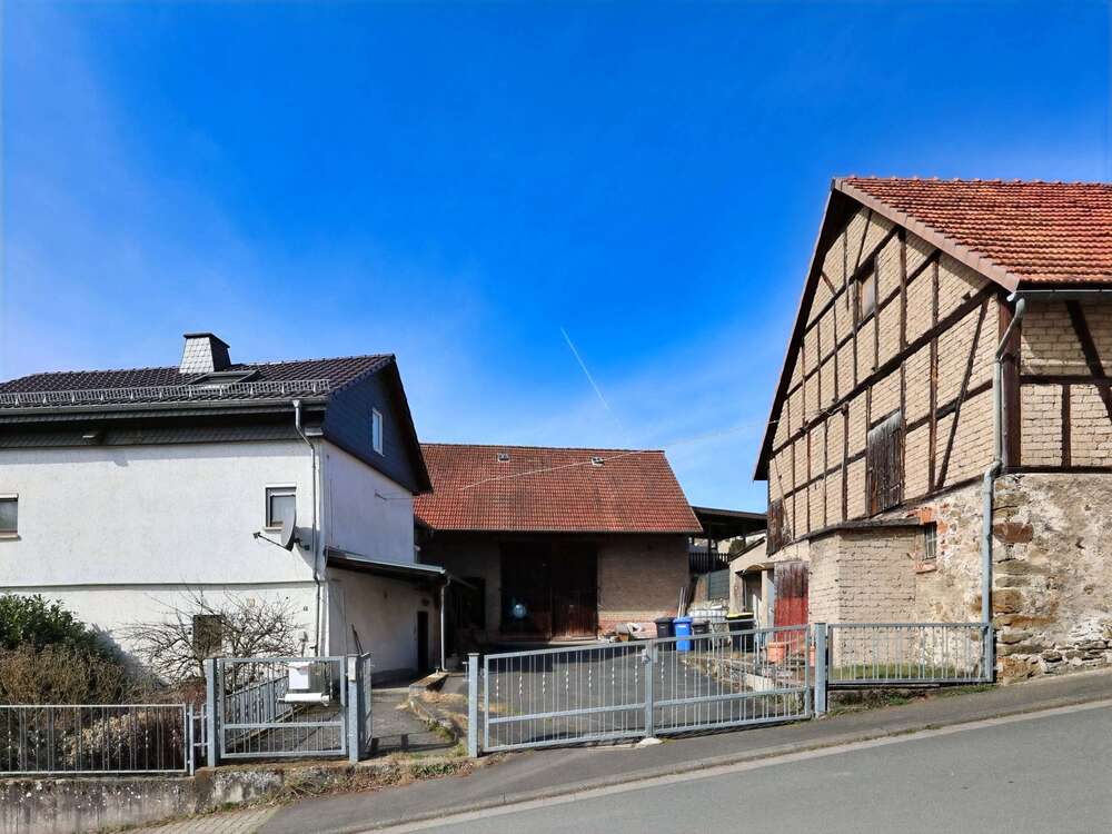 Thumbnail-Haus zum Kaufen in Schöffengrund 185.000,00 € 129.48 m²