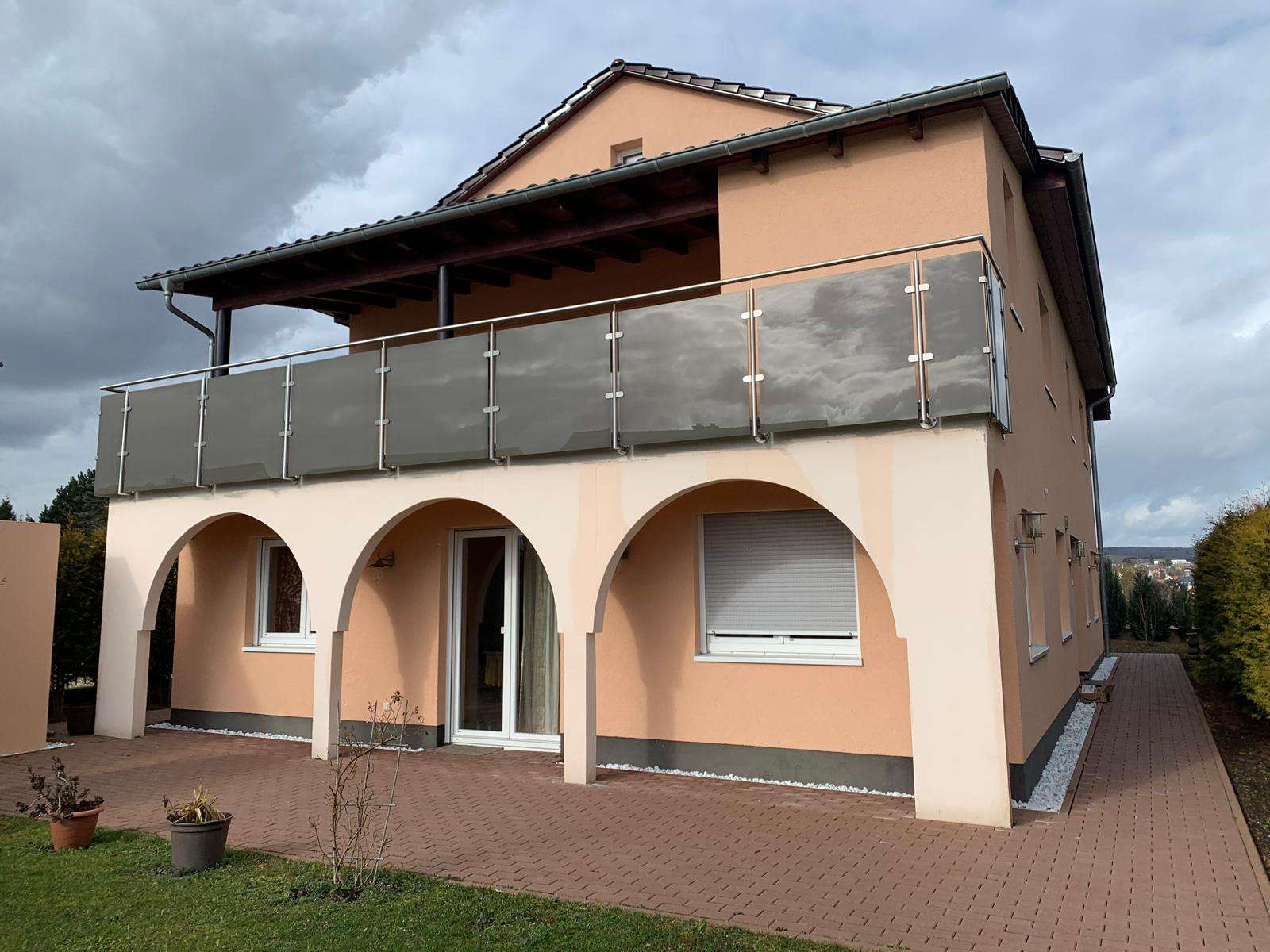 Thumbnail-Haus zum Kaufen in Usingen 990.000,00 € 200 m²