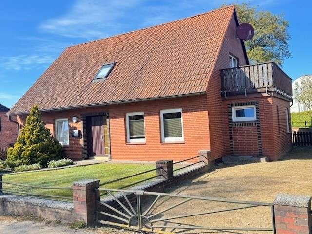Thumbnail-Haus zum Kaufen in Eutin 350.000,00 € 157 m²