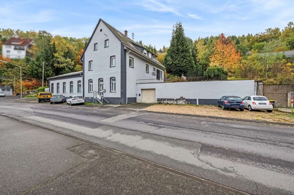 Thumbnail-Haus zum Kaufen in Siegen 539.000,00 € 208 m²
