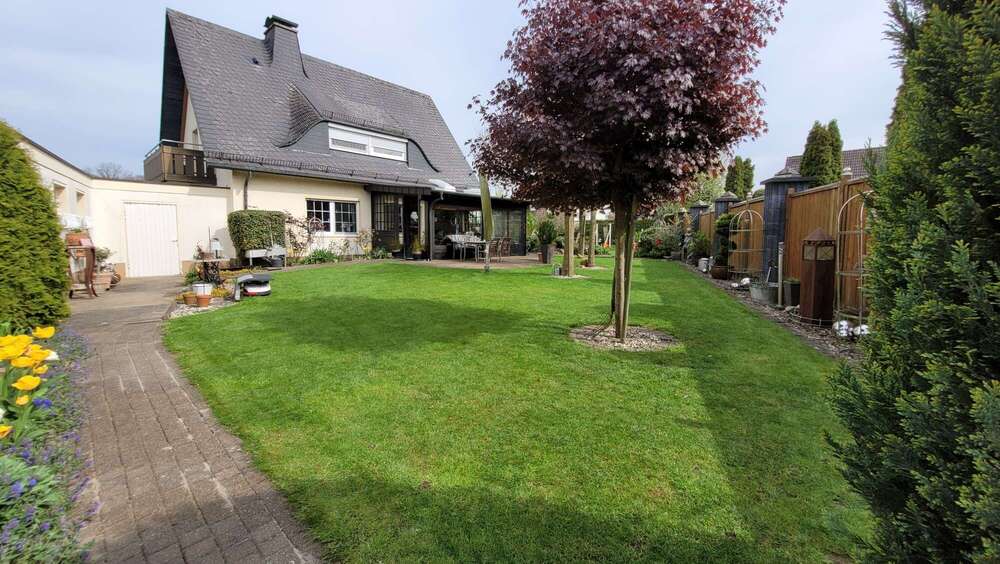 Thumbnail-Haus zum Kaufen in Oelde 339.000,00 € 123.15 m²