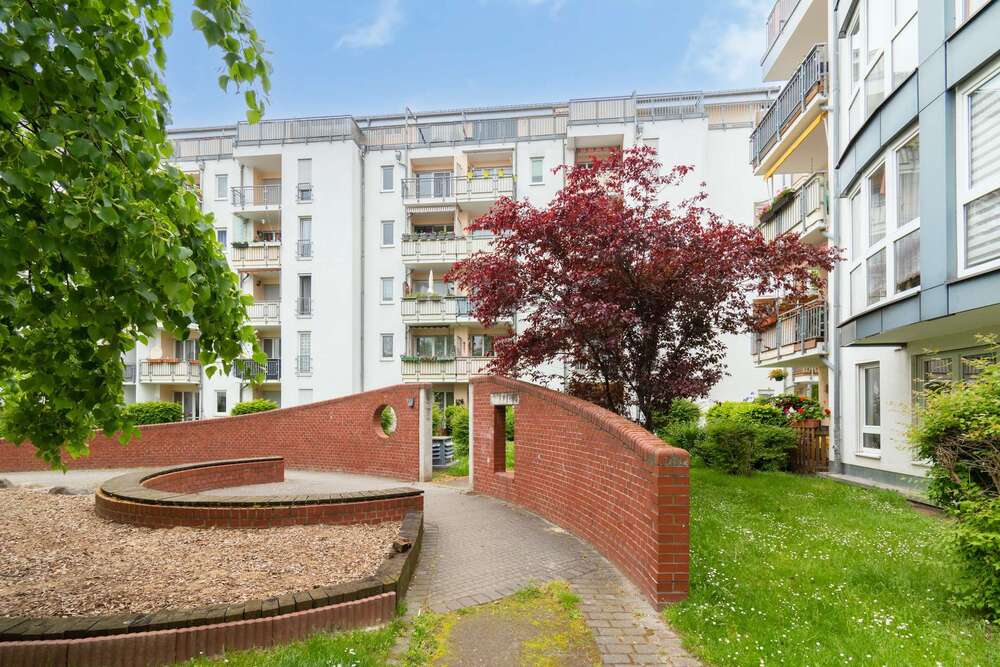 Thumbnail-Wohnung zum Kaufen in Leipzig 130.000,00 € 64.78 m²