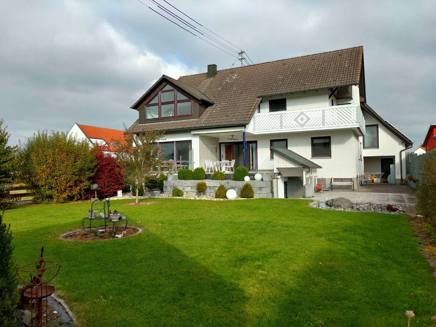 Thumbnail-Wohnung zum Mieten in Holzheim 1.350,00 € 120 m²
