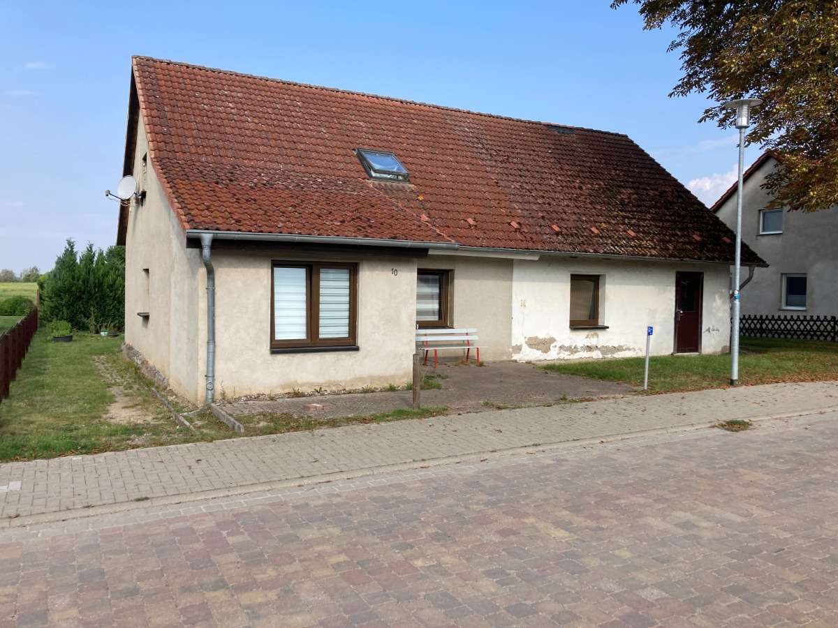 Thumbnail-Haus zum Kaufen in Moltzow 160.000,00 € 95 m²