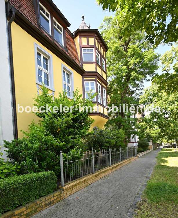 Thumbnail-Haus zum Kaufen in Naumburg (Saale) 430.000,00 € 272.68 m²