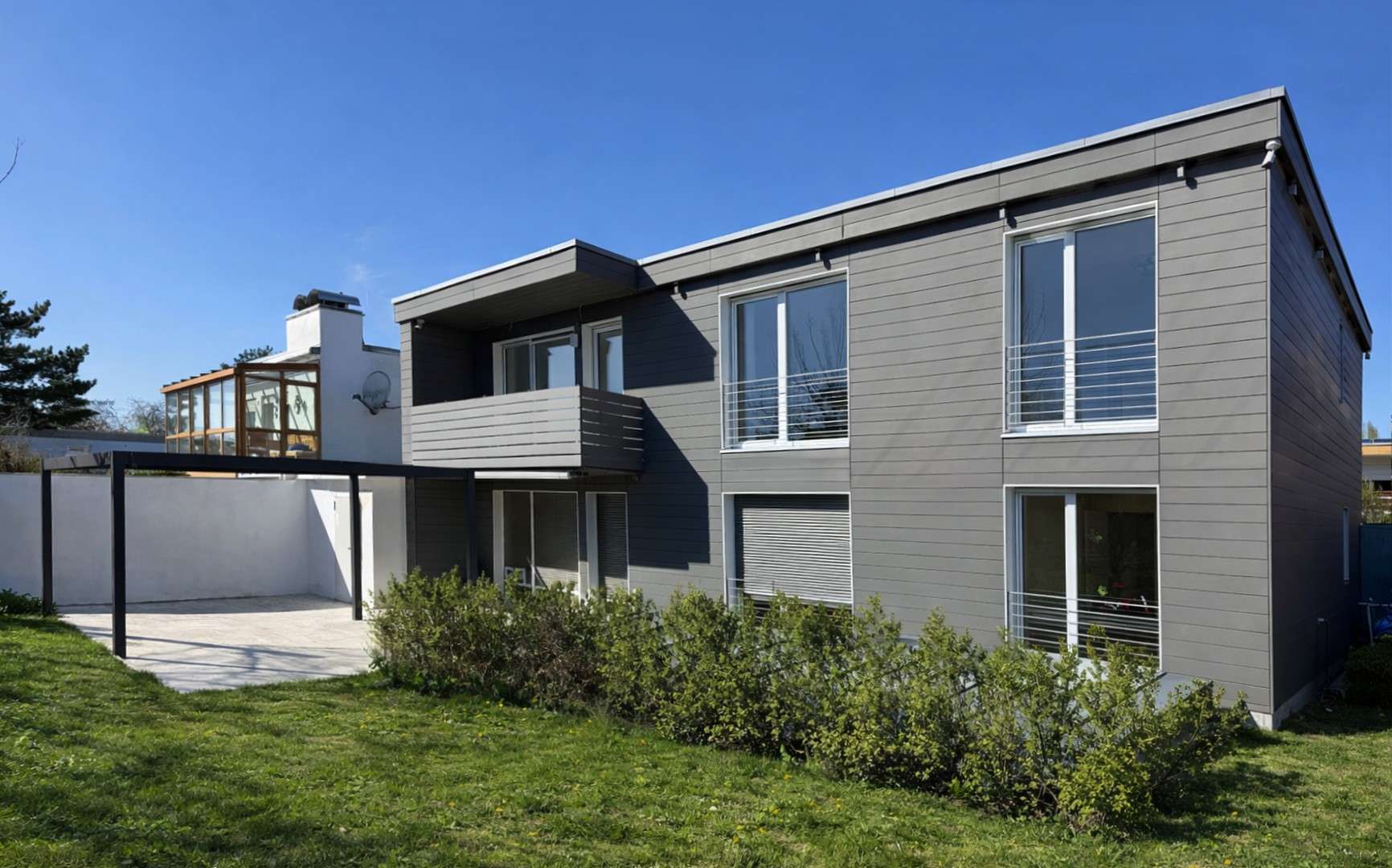 Thumbnail-Haus zum Kaufen in Regensburg 1.690.000,00 € 261 m²