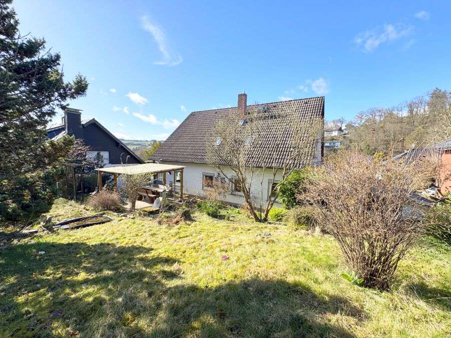 Thumbnail-Haus zum Mieten in Wambach 2.700,00 € 410 m²