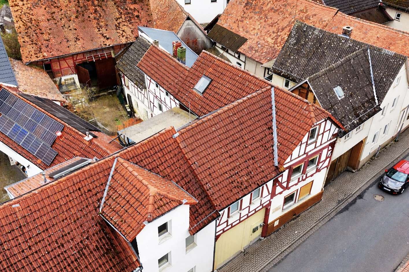 Thumbnail-Haus zum Kaufen in Langgöns 199.000,00 € 180 m²