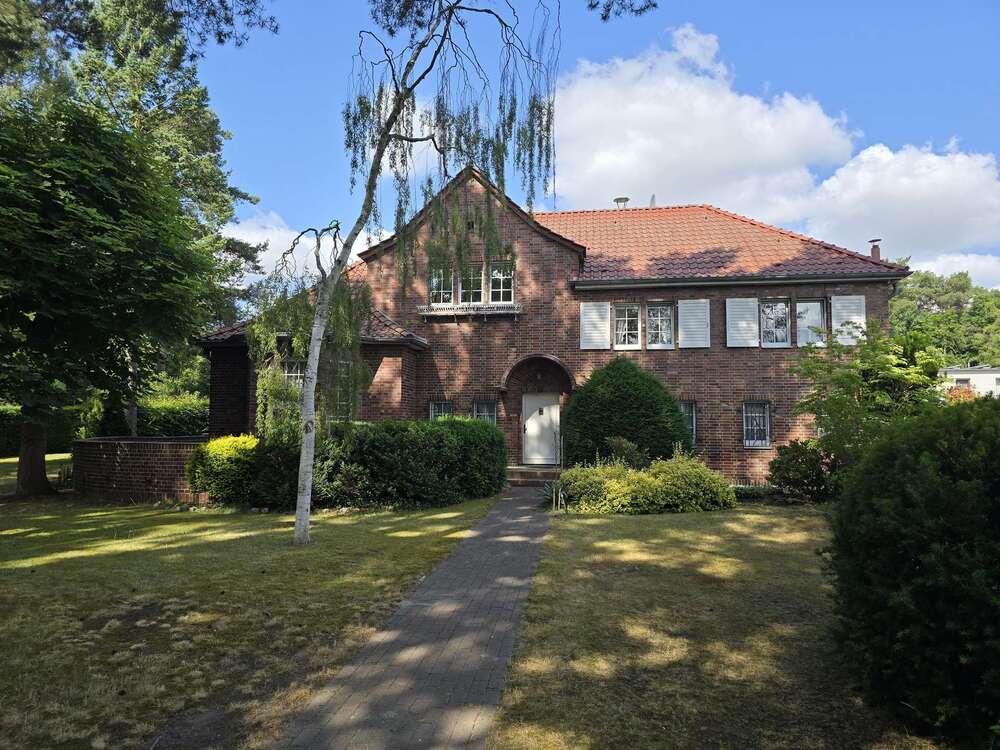 Thumbnail-Haus zum Kaufen in Zeuthen 950.000,00 € 260 m²