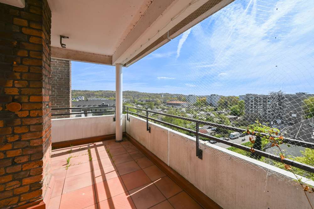 Thumbnail-Wohnung zum Kaufen in Düsseldorf 299.000,00 € 86 m²
