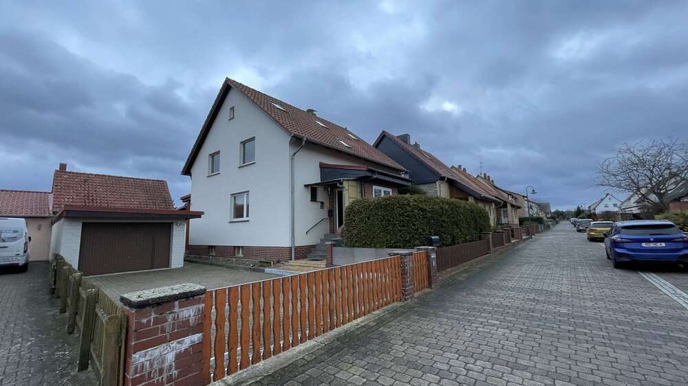 Thumbnail-Haus zum Kaufen in Königslutter 169.000,00 € 141.78 m²
