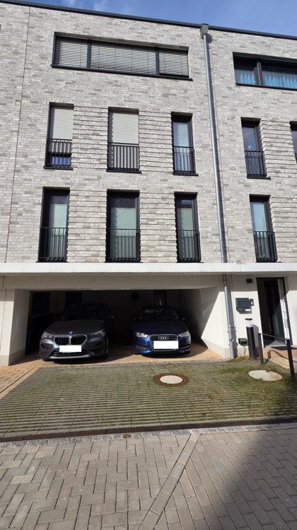 Thumbnail-Haus zum Mieten in Wolfsburg 1.900,00 € 209 m²