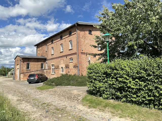 Thumbnail-Haus zum Kaufen in Schwedt 175.000,00 € 387 m²