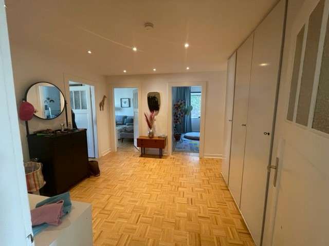 Thumbnail-Wohnung zum Mieten in Düsseldorf - Bezirk 5 1.700,00 € 110 m²