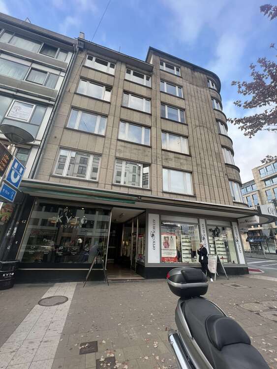 Thumbnail-Wohnung zum Mieten in Düsseldorf 1.920,00 € 120 m²
