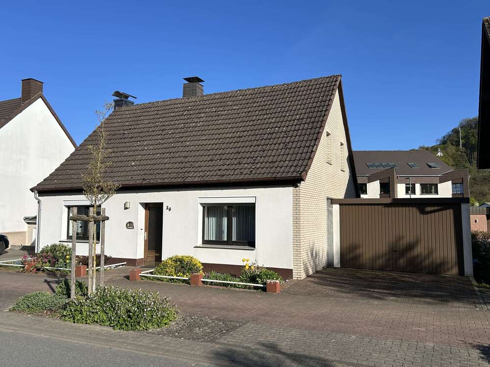 Thumbnail-Haus zum Kaufen in Marsberg 125.000,00 € 110 m²