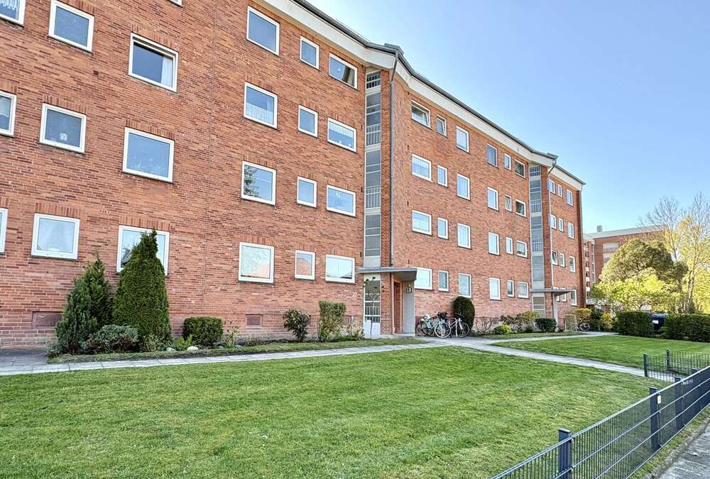 Thumbnail-Wohnung zum Kaufen in Lübeck 177.000,00 € 58.48 m²