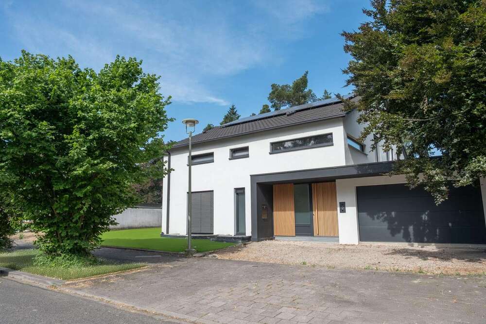 Thumbnail-Haus zum Kaufen in Karlsruhe 2.200.000,00 € 260 m²