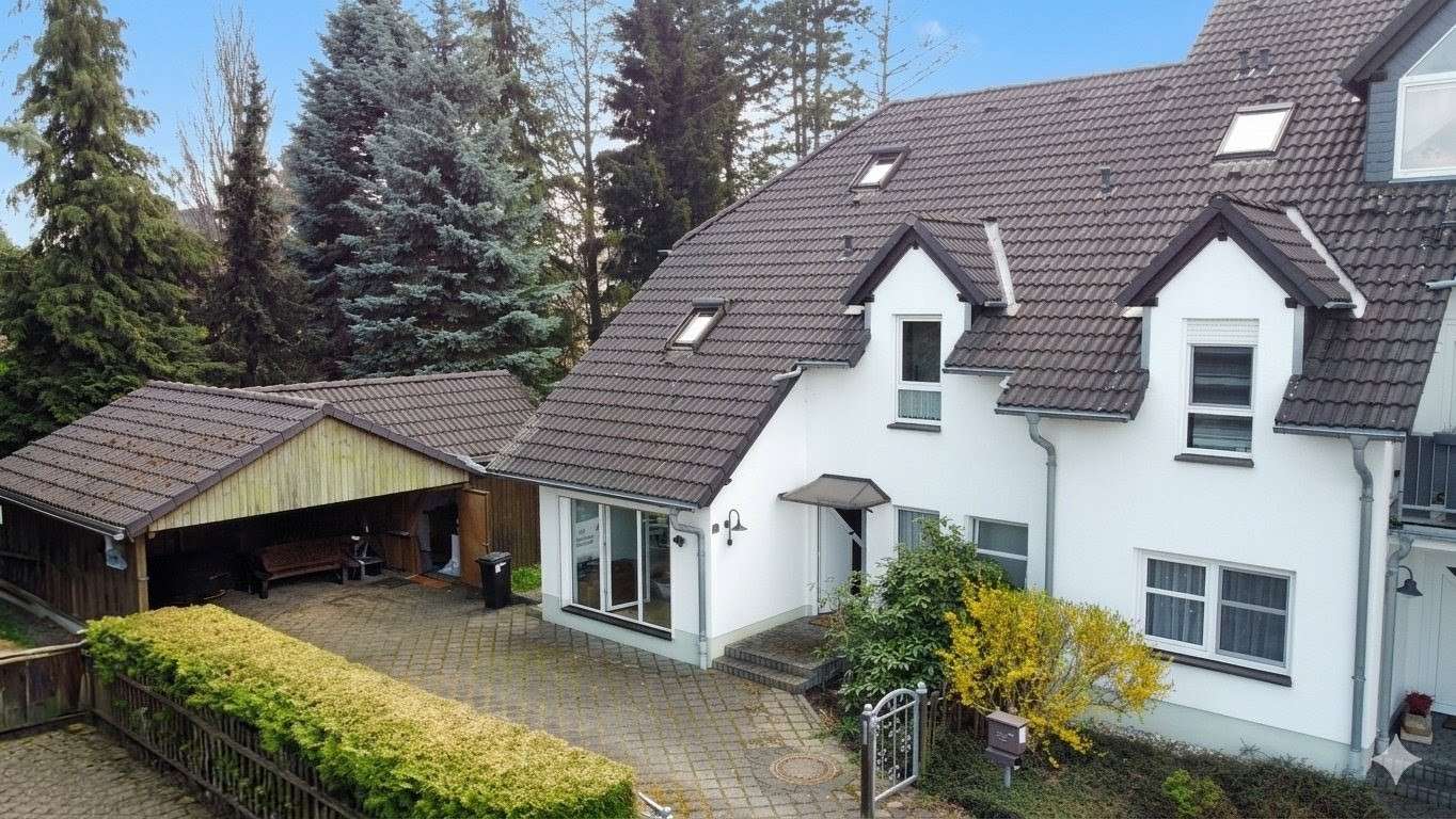 Thumbnail-Haus zum Kaufen in Sachsen - Limbach-Oberfrohna 299.000,00 € 130 m²