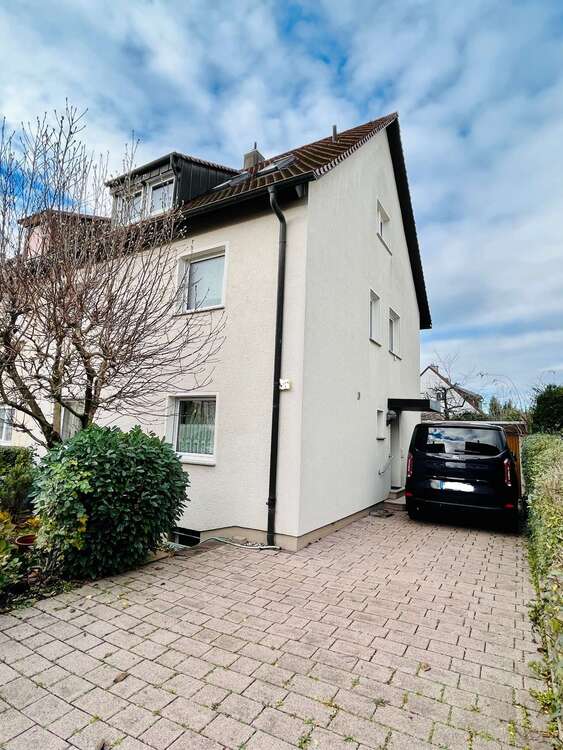 Thumbnail-Haus zum Kaufen in Stuttgart 695.000,00 € 140 m²