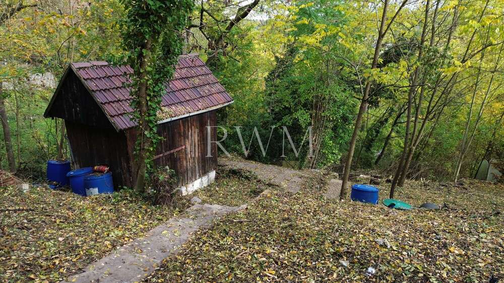 Thumbnail-Grundstück zu verkaufen in Stuttgart 39.500,00 € 680 m²