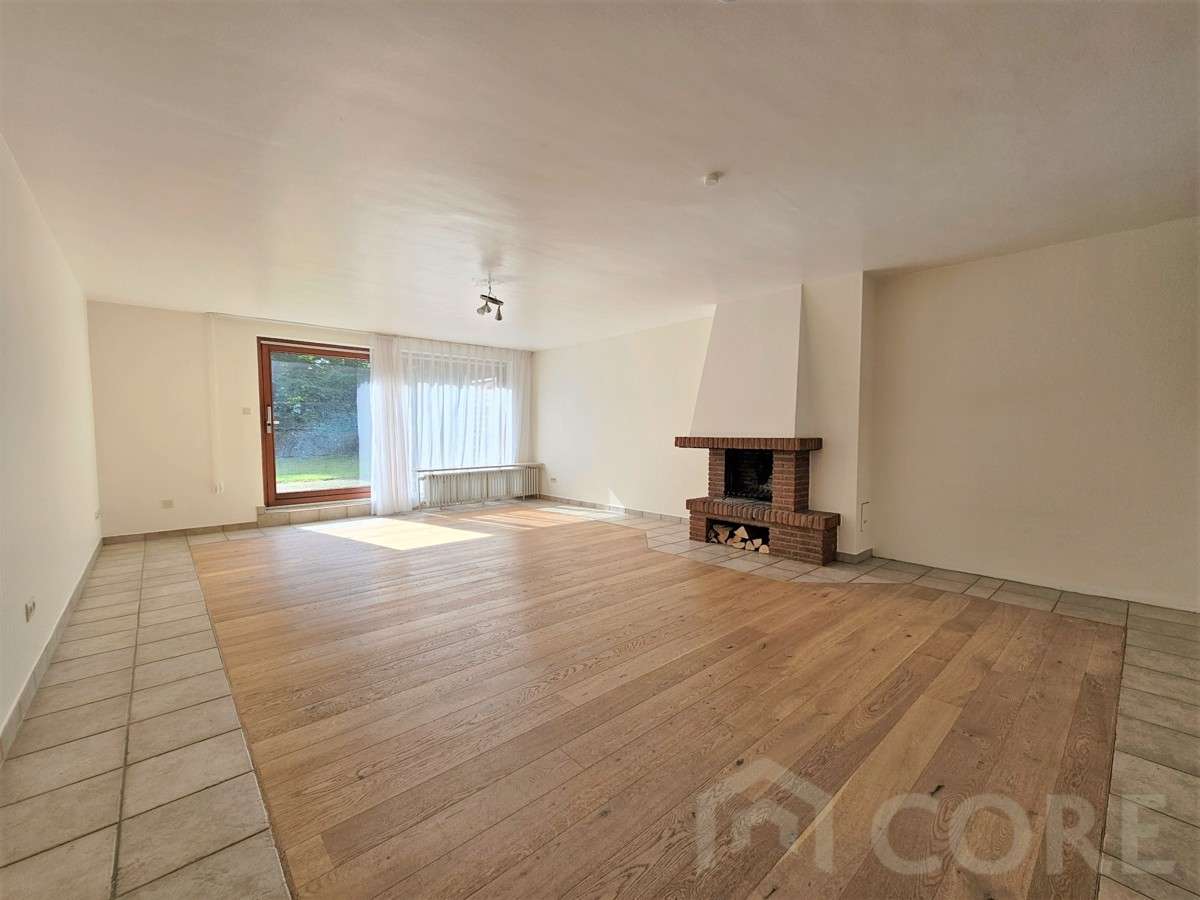 Thumbnail-Haus zum Mieten in Hamburg 2.650,00 € 160 m²