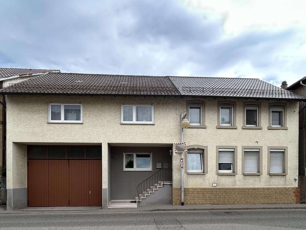 Thumbnail-Haus zum Kaufen in Sulzfeld 380.000,00 € 214.03 m²