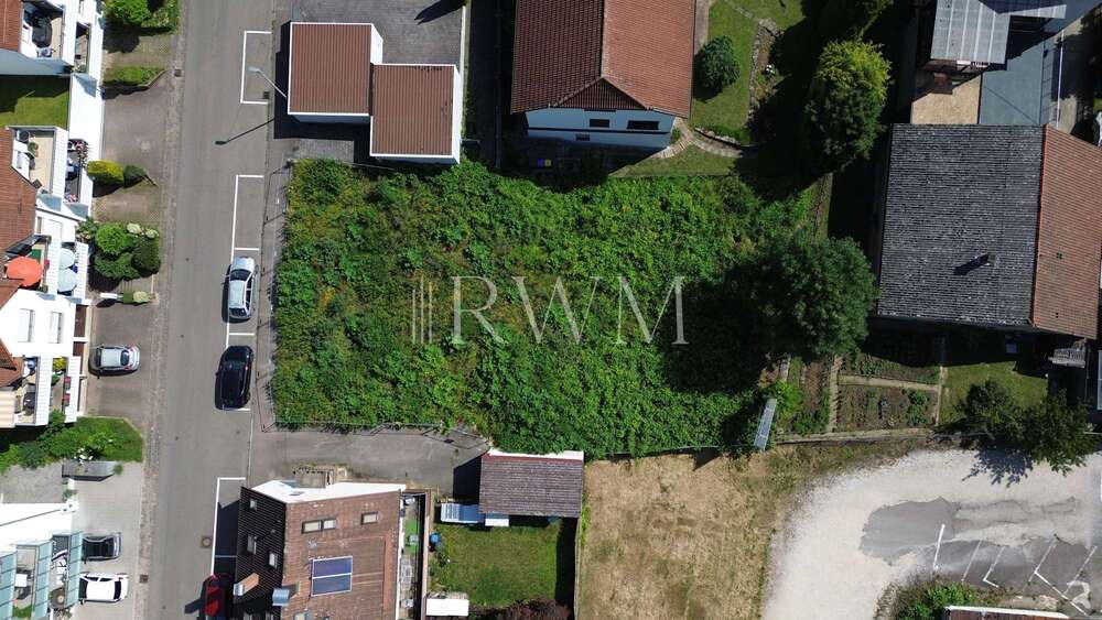 Thumbnail-Grundstück zu verkaufen in Nürtingen - Neckarhausen 550.000,00 € 719 m²