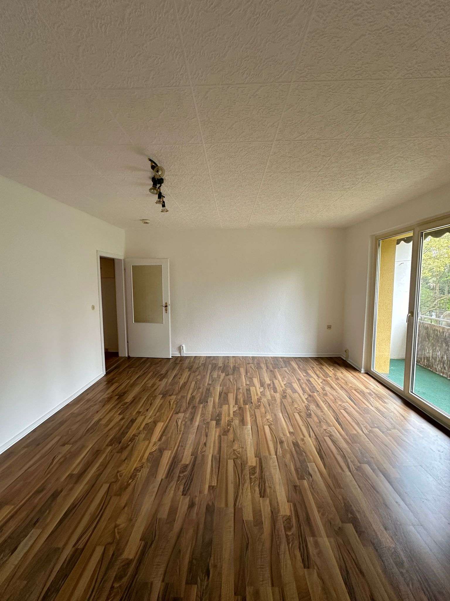 Thumbnail-Wohnung zum Mieten in Güstrow 420,00 € 57 m²