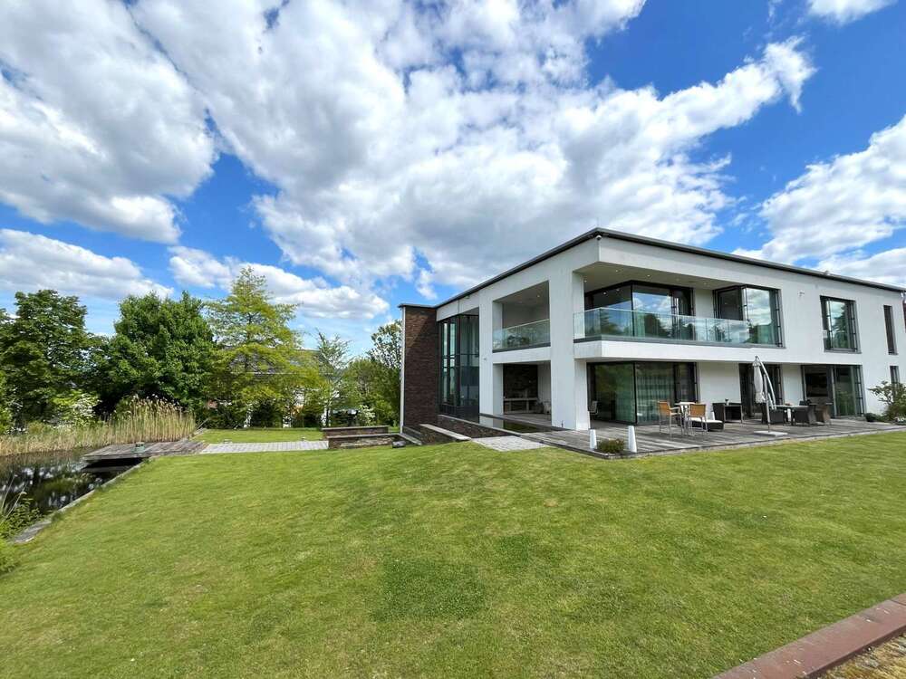 Thumbnail-Haus zum Kaufen in Bad Oeynhausen 2.290.000,00 € 516 m²