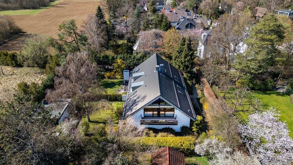 Thumbnail-Haus zum Kaufen in Gräfelfing 1.000.000,00 € 166 m²