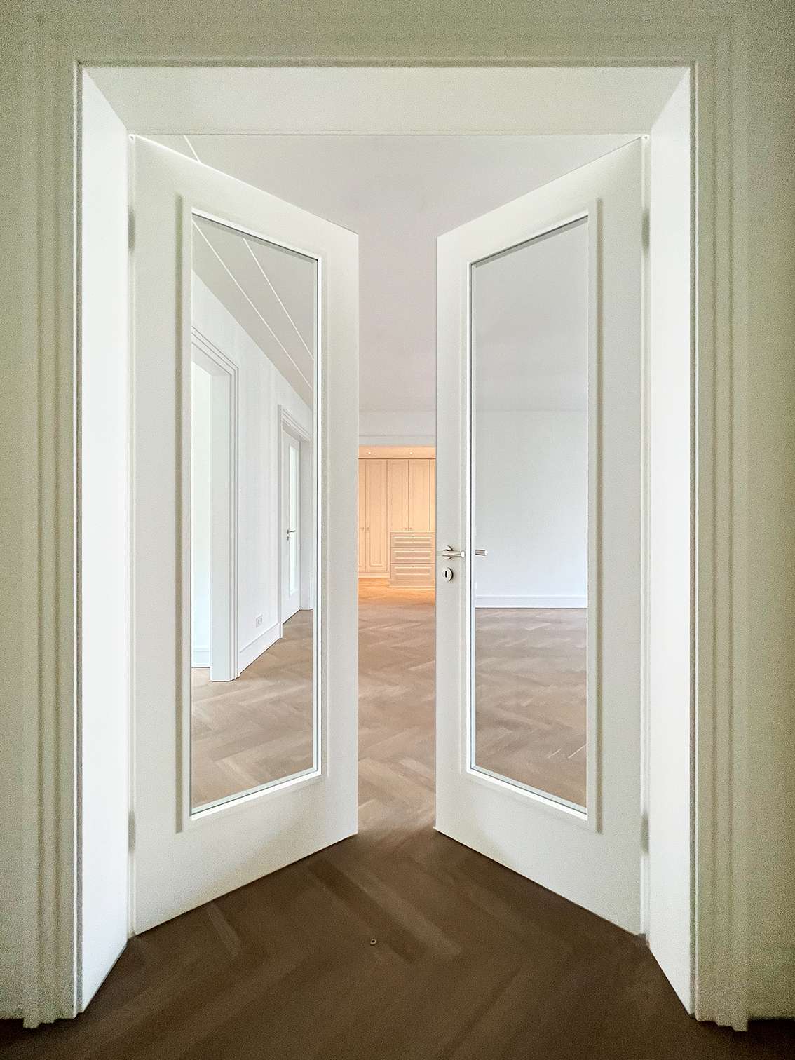 Thumbnail-Wohnung zum Kaufen in Düsseldorf 1.495.000,00 € 158 m²