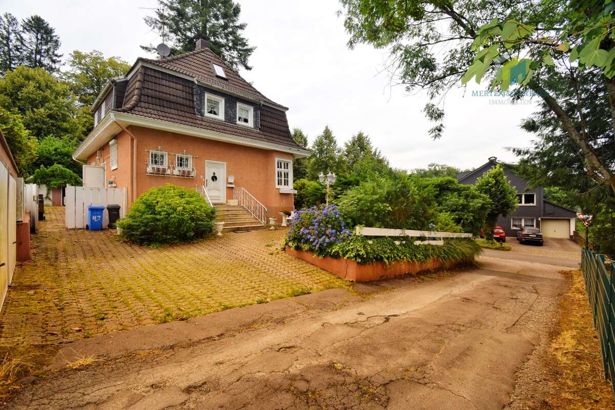 Thumbnail-Haus zum Kaufen in Wermelskirchen Dhünn 479.000,00 € 169.38 m²