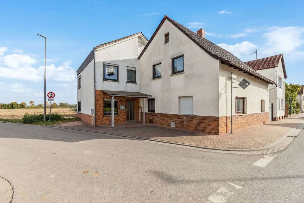 Thumbnail-Wohnung zum Kaufen in Böhl-Iggelheim 169.000,00 € 97.08 m²