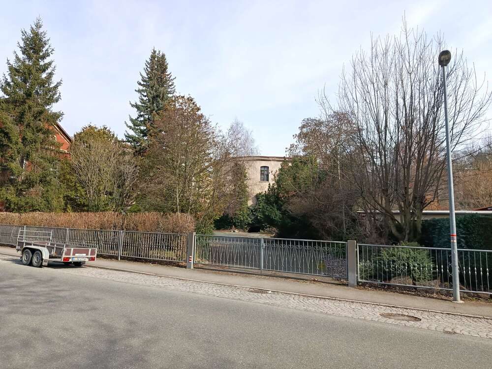 Thumbnail-Haus zum Kaufen in Werdau 160.000,00 € 240 m²