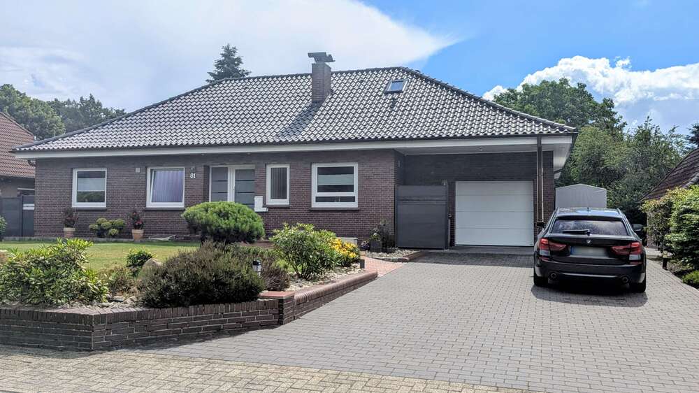 Thumbnail-Haus zum Kaufen in Varel 585.000,00 € 247.86 m²