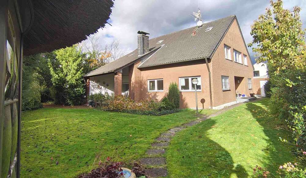 Thumbnail-Haus zum Kaufen in Köln 1.390.000,00 € 295.54 m²