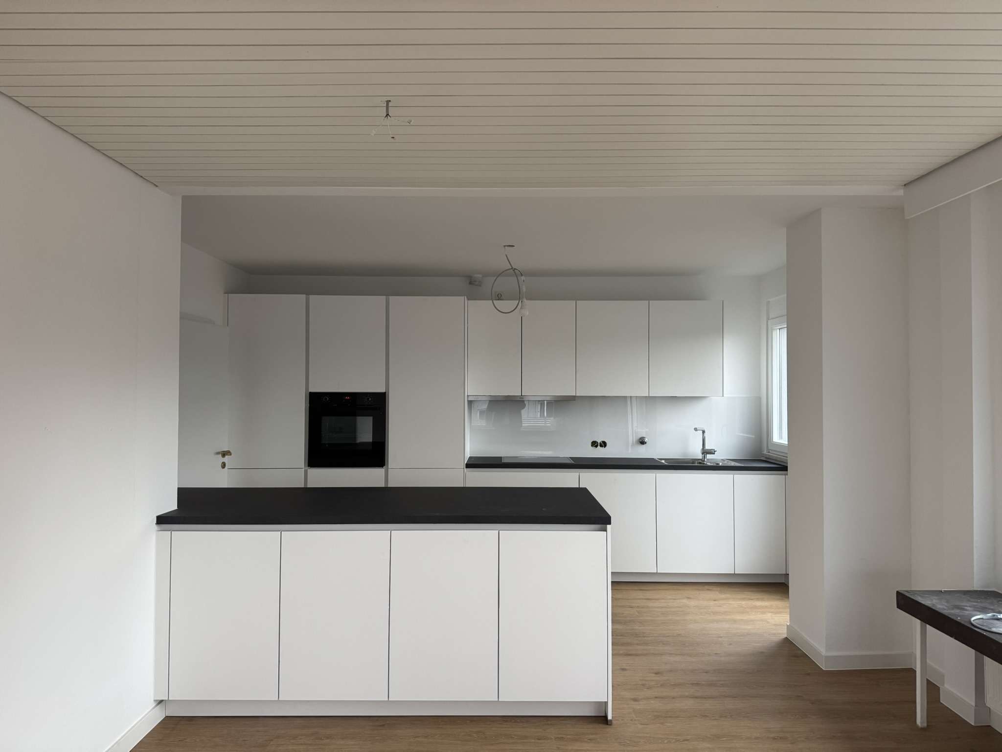 Thumbnail-Wohnung zum Mieten in Eningen 1.495,00 € 213 m²