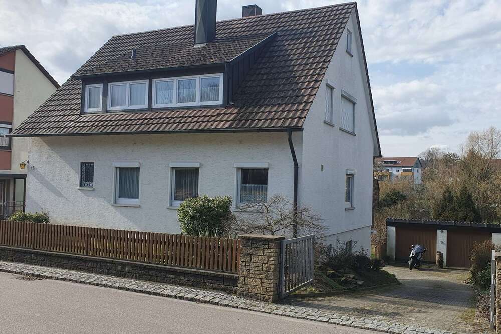 Thumbnail-Haus zum Kaufen in Eberstadt 445.000,00 € 131 m²