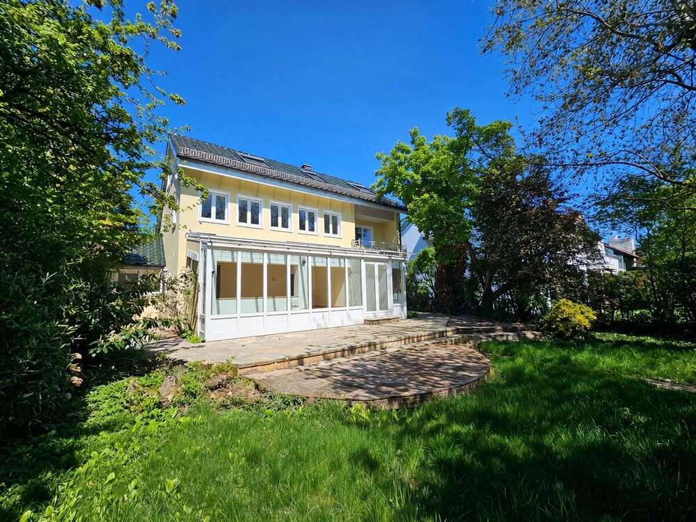 Thumbnail-Haus zum Kaufen in Stuttgart Riedenberg 1.650.000,00 € 210.84 m²